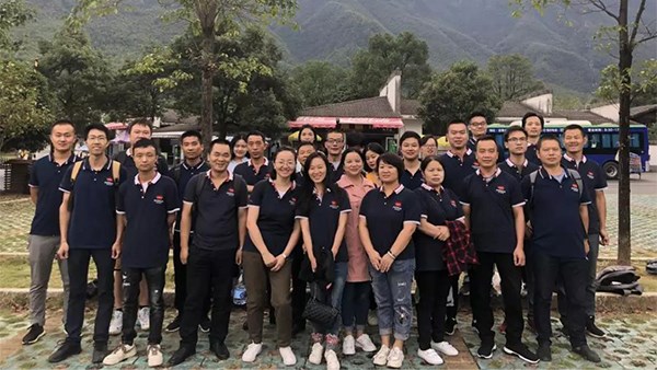 團建聚人心，心聚成團隊！